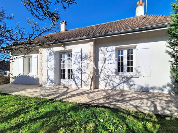 Maison de plain-pied sur sous-sol total avec 2 chambres