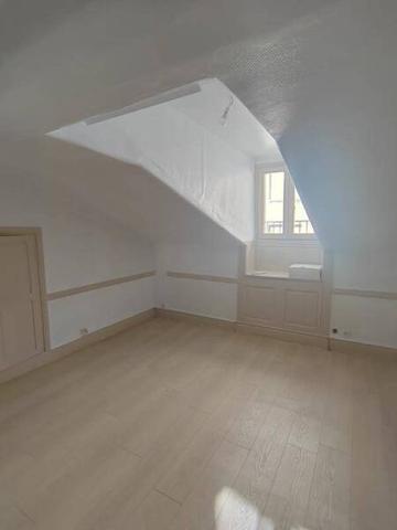 Appartement 1 pièce                                        - 42000 Saint-Étienne Réf : 12260
