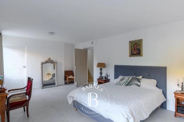 Sanary-sur-Mer, Villa 5 Chambres -  175 m² à vendre