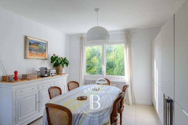 Sanary-sur-Mer, Villa 5 Chambres -  175 m² à vendre