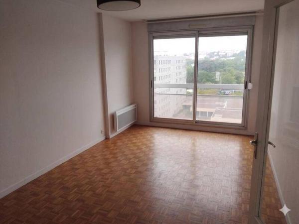 Appartement 2 pièces                                        - 69100 Villeurbanne Réf : 5142