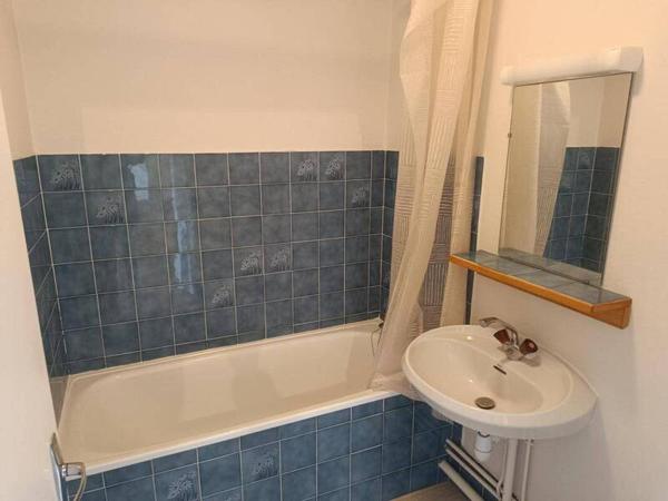 Appartement 2 pièces                                        - 69100 Villeurbanne Réf : 5142
