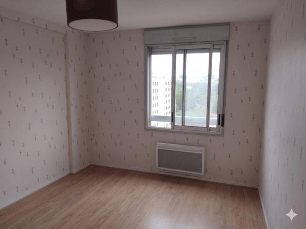 Appartement 2 pièces                                        - 69100 Villeurbanne Réf : 5142