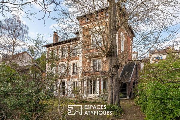 Demeure familiale hors du temps à réinterpréter dans le quartier Brancas