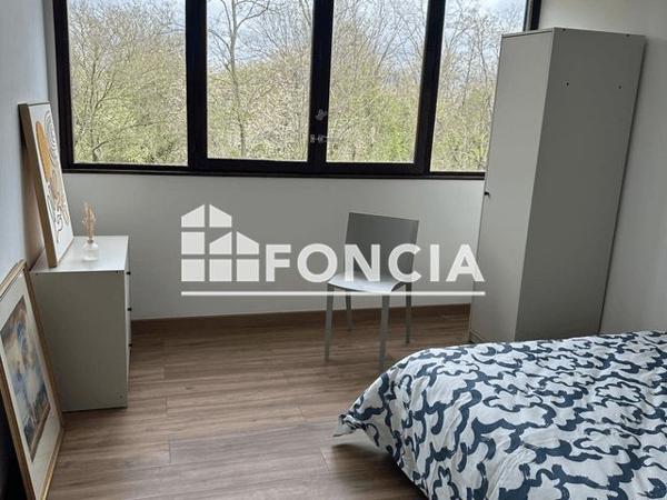 Location Appartement 3 pièces 80.8 m² - 34-36 RUE VICTOR HUGO Carrieres Sur Seine 78420