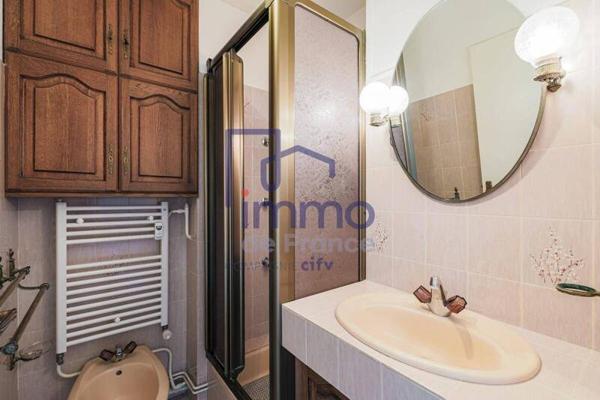 Appartement 4 pièces                                        - 38800 Le Pont-de-Claix Réf : 21495-IMMODEFRANCE69