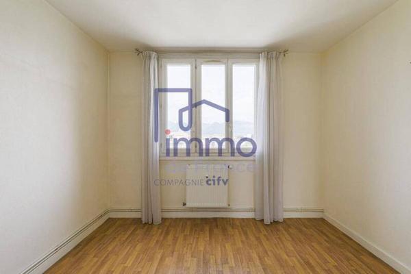 Appartement 4 pièces                                        - 38800 Le Pont-de-Claix Réf : 21495-IMMODEFRANCE69