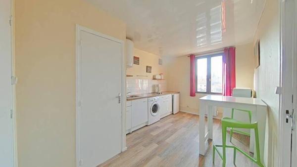 Appartement 1 pièce                                        - 42000 Saint-Étienne Réf : 12281
