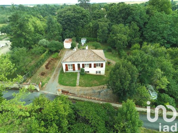 Maison à vendre 8 pièces 132 m² Saint-Hilaire-des-Loges