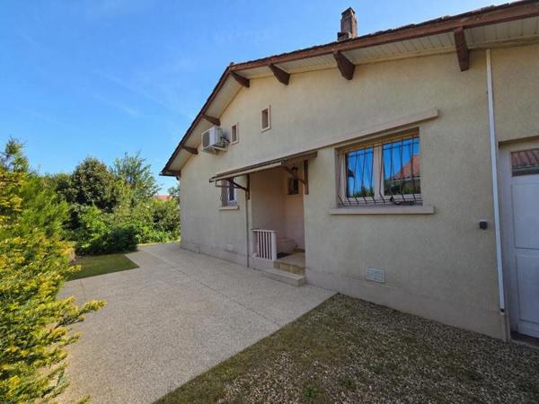 Maison à vendre |  Saint-Seurin-sur-l'Isle |  3 pièces | 80 m²