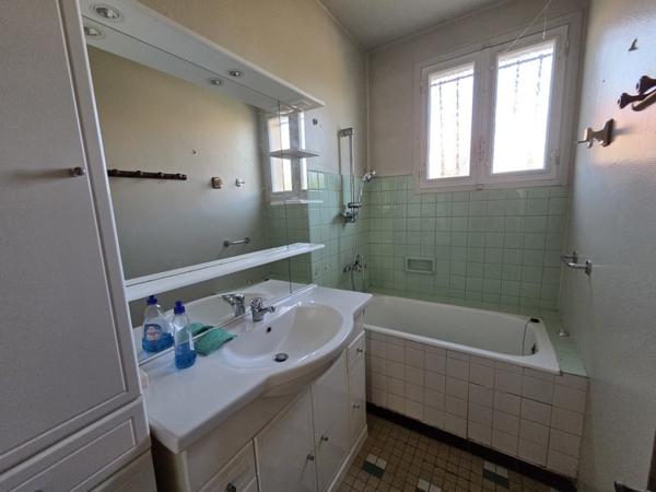 Maison à vendre |  Saint-Seurin-sur-l'Isle |  3 pièces | 80 m²