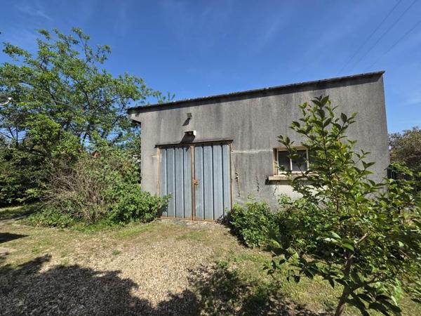 Maison à vendre |  Saint-Seurin-sur-l'Isle |  3 pièces | 80 m²