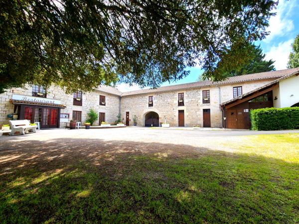 Commerce à vendre à Condac (16700) - Charente