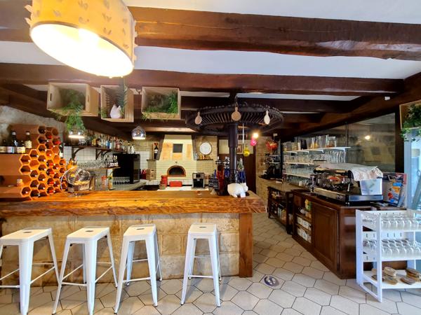 Commerce à vendre à Condac (16700) - Charente