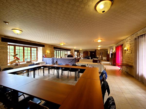 Commerce à vendre à Condac (16700) - Charente