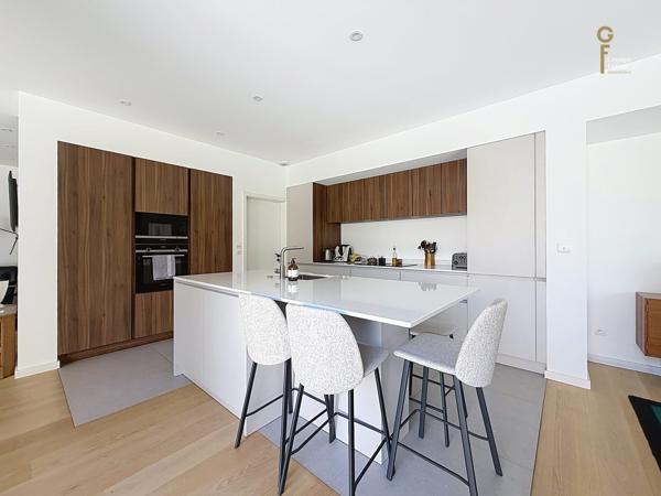 Magnifique maison individuelle cubique - Rare à la vente