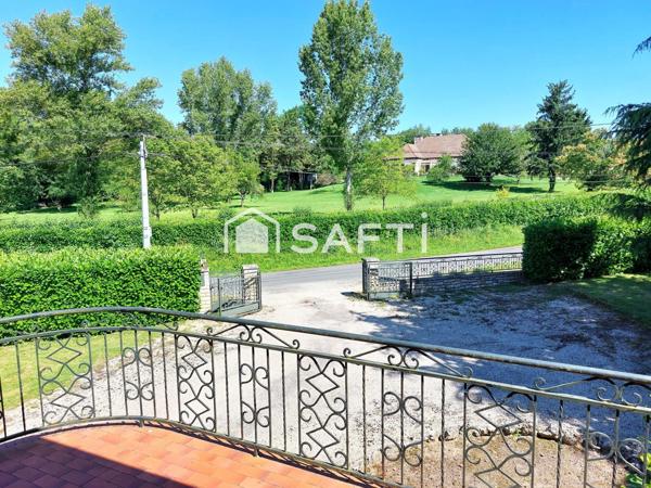 Propriété avec dépendance et grand terrain