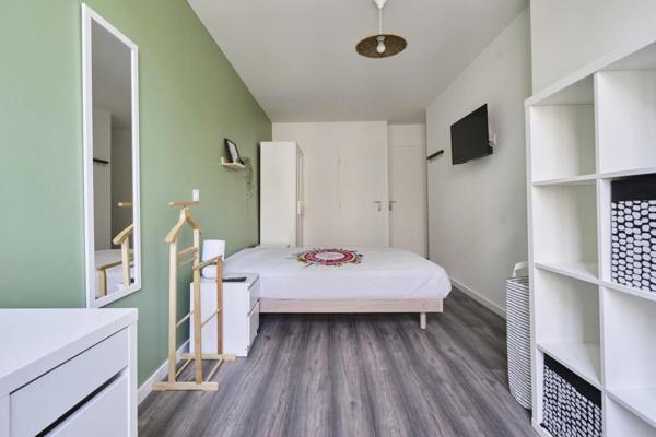 A LOUER : T1 à LILLE • RUE SOLFERINO - SEBASTOPOL • 690 € CC • Réf. 1501-3