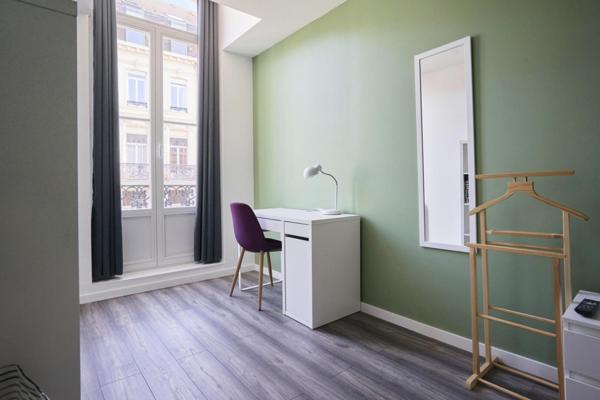 A LOUER : T1 à LILLE • RUE SOLFERINO - SEBASTOPOL • 690 € CC • Réf. 1501-3