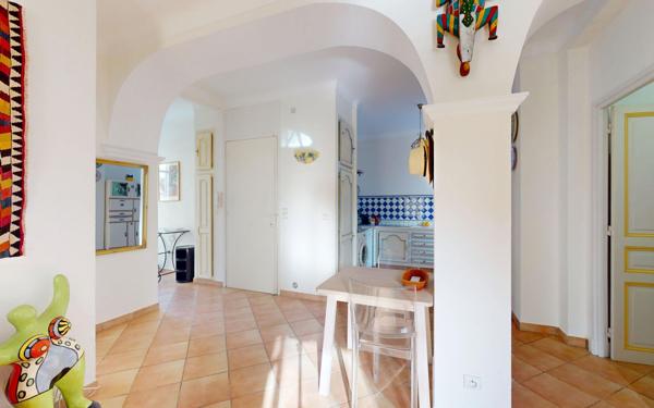 Appartement à vendre    3 pièces • 74 m2 Nice