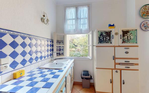 Appartement à vendre    3 pièces • 74 m2 Nice