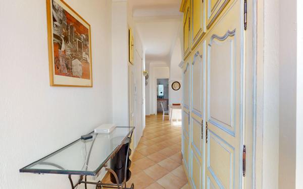 Appartement à vendre    3 pièces • 74 m2 Nice