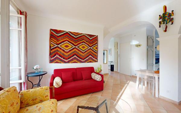 Appartement à vendre    3 pièces • 74 m2 Nice