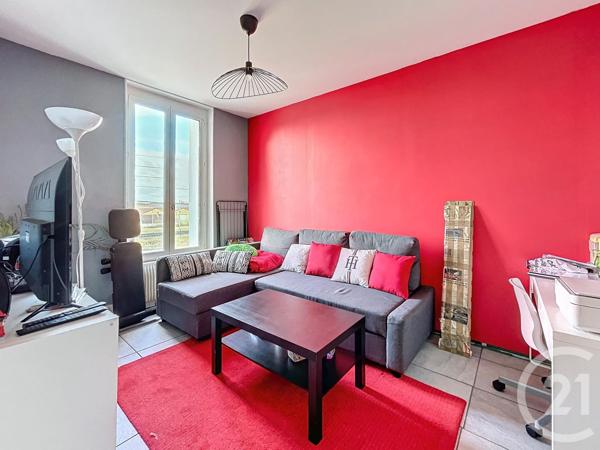 Appartement T2 à vendre  2 pièces - 47,43 m2 VARENNES SUR ALLIER - 03