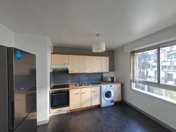 Appartement à louer à Courbevoie (92400)