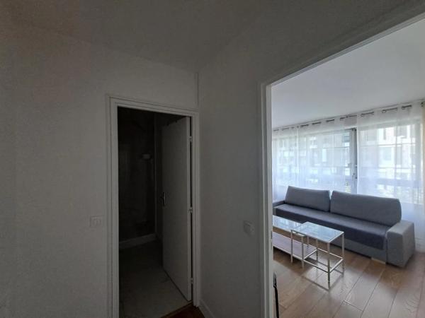 Appartement à louer à Courbevoie (92400)
