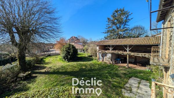 Vente maison de village Les adjots, 146m² 4 pièces 159 000€ Charente