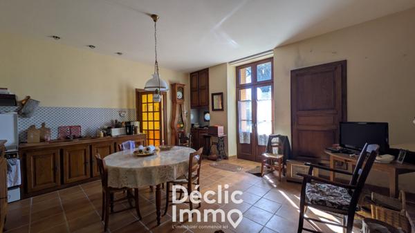 Vente maison de village Les adjots, 146m² 4 pièces 159 000€ Charente