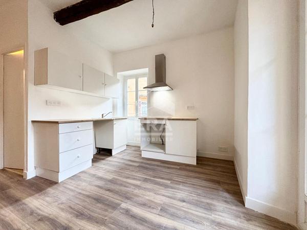 APPARTEMENT DE VILLAGE DE TYPE 2 PIÈCES