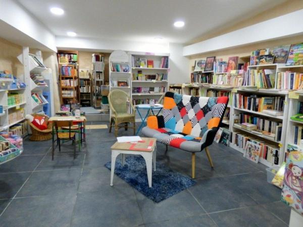 Immeuble avec local commercial et  appartement T4