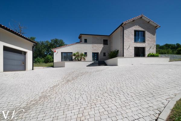 Belle contemporaine aux abords de Carbonne