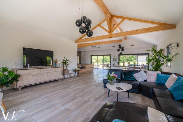 Belle contemporaine aux abords de Carbonne
