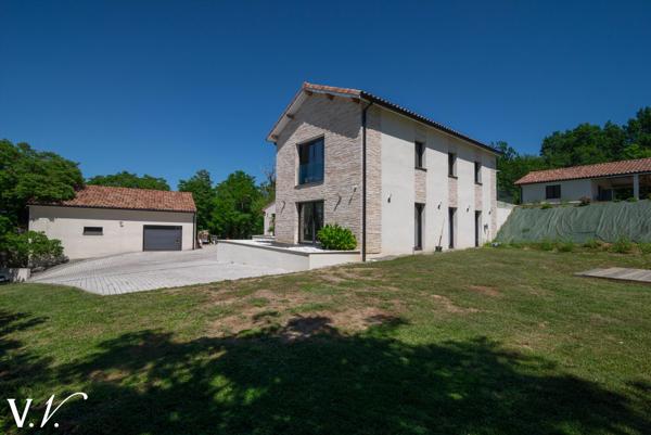 Belle contemporaine aux abords de Carbonne