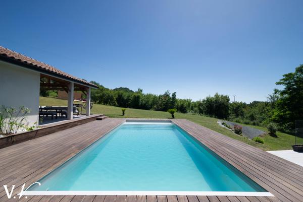 Belle contemporaine aux abords de Carbonne