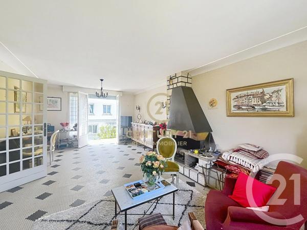 Maison à vendre  5 pièces - 135 m 2   CHANTEPIE  - 35