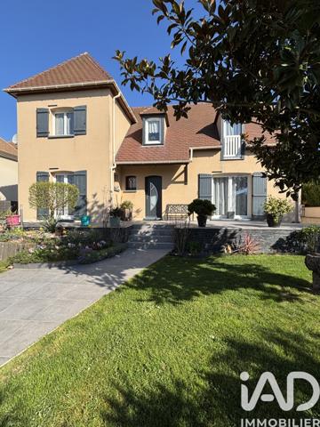 Maison à vendre 6 pièces 142 m² Mareuil-lès-Meaux