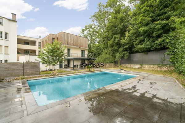 Nancy (54000) NANCY PMR - 302 m² - Piscine Privée, Jacuzzi, Salle de Cinéma, Hammam, Sauna. Quartier Buthegnemont