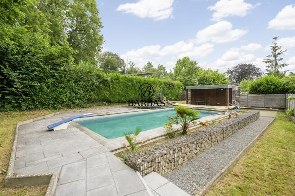 Nancy (54000) NANCY PMR - 302 m² - Piscine Privée, Jacuzzi, Salle de Cinéma, Hammam, Sauna. Quartier Buthegnemont