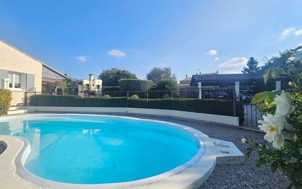 Maison à vendre    6 pièces •  Beauvoisin