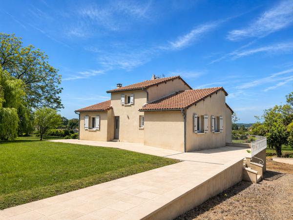 Maison à vendre à Saint-Séverin (16390) - Charente