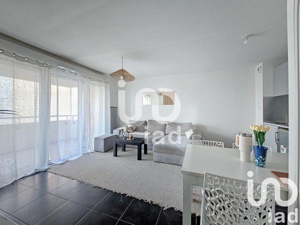 Appartement 2 pièces de 43 m² à Lormont (33310)