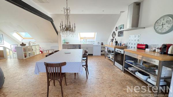 Appartement de charme avec poutres apparentes et 3 chambres en centre-ville - Rare sur le marché