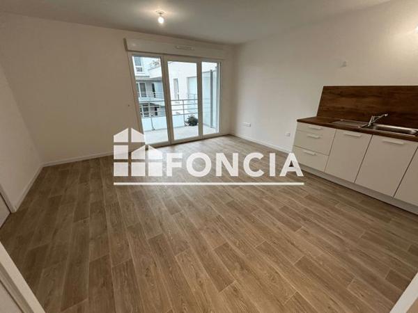 Location Appartement 2 pièces 45 m² - 19 QUAI CAMERE ET 38 AVENUE DE PARIS Vernon 27200