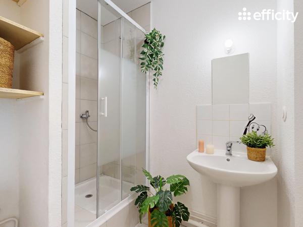 Appartement
         2 pièces
        - 39 m² Exclusivité 155 000 € *
