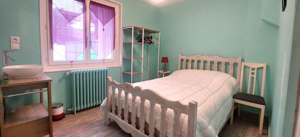 Maison  4 pièce(s)  3 chambre(s)  90 m²