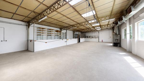 secteur charreard: Loft en plateau de 120 m² environ sur terrain viabilisé de 348m²
